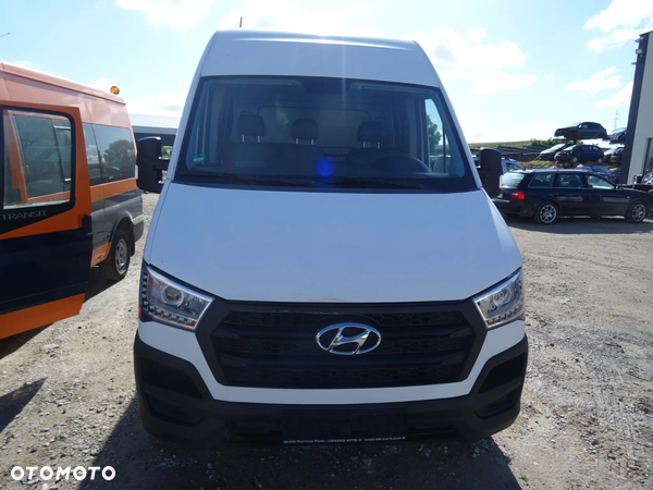 Hyundai H350 2019 biały na części drzwi maska zderzak błotnik lampa lusterko