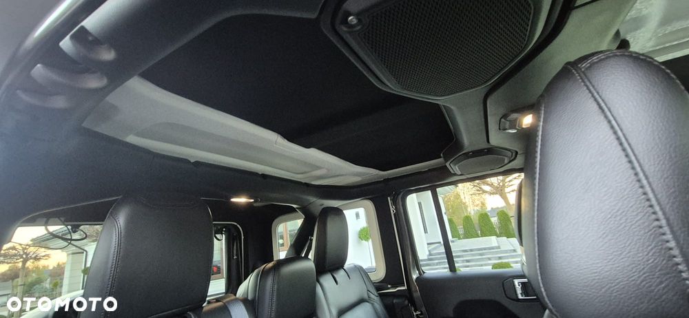 Jeep Wrangler Unlimited 2.2 CRD Sahara - 30