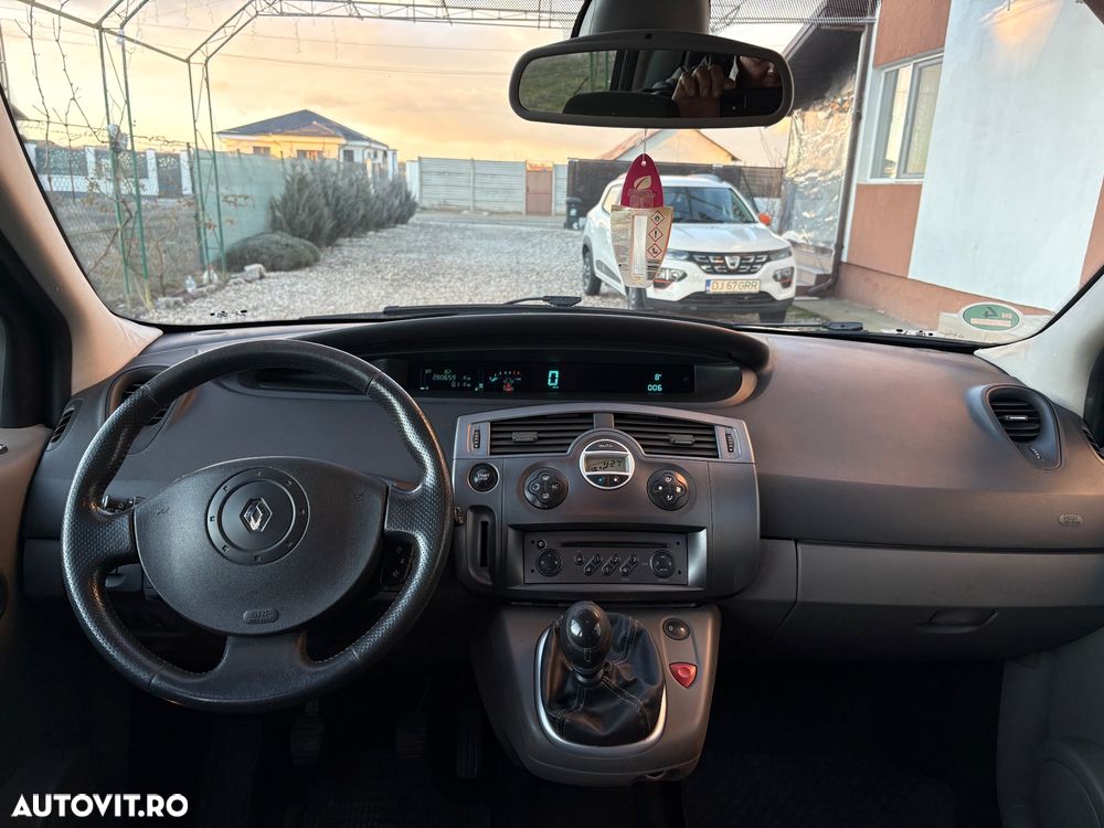 Renault Scenic 1.9 dCi FAP Privilege - 4