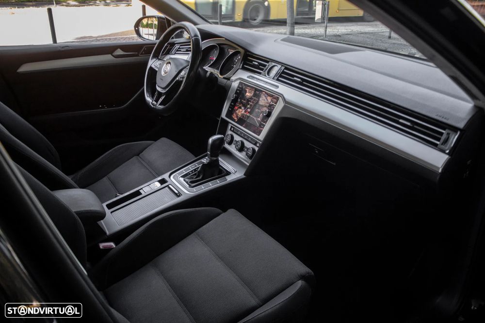 VW Passat Variant 1.6 TDI (BlueMotion ) DSG Comfortline - 27