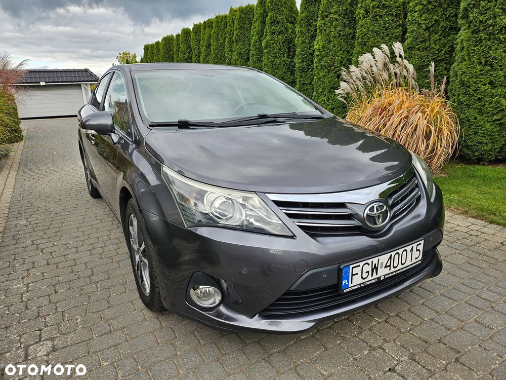 Toyota Avensis 1.6 Life - 18