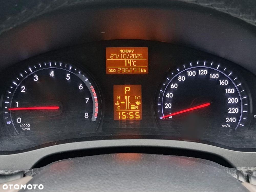 Toyota Avensis 2.0 Premium MS - 9