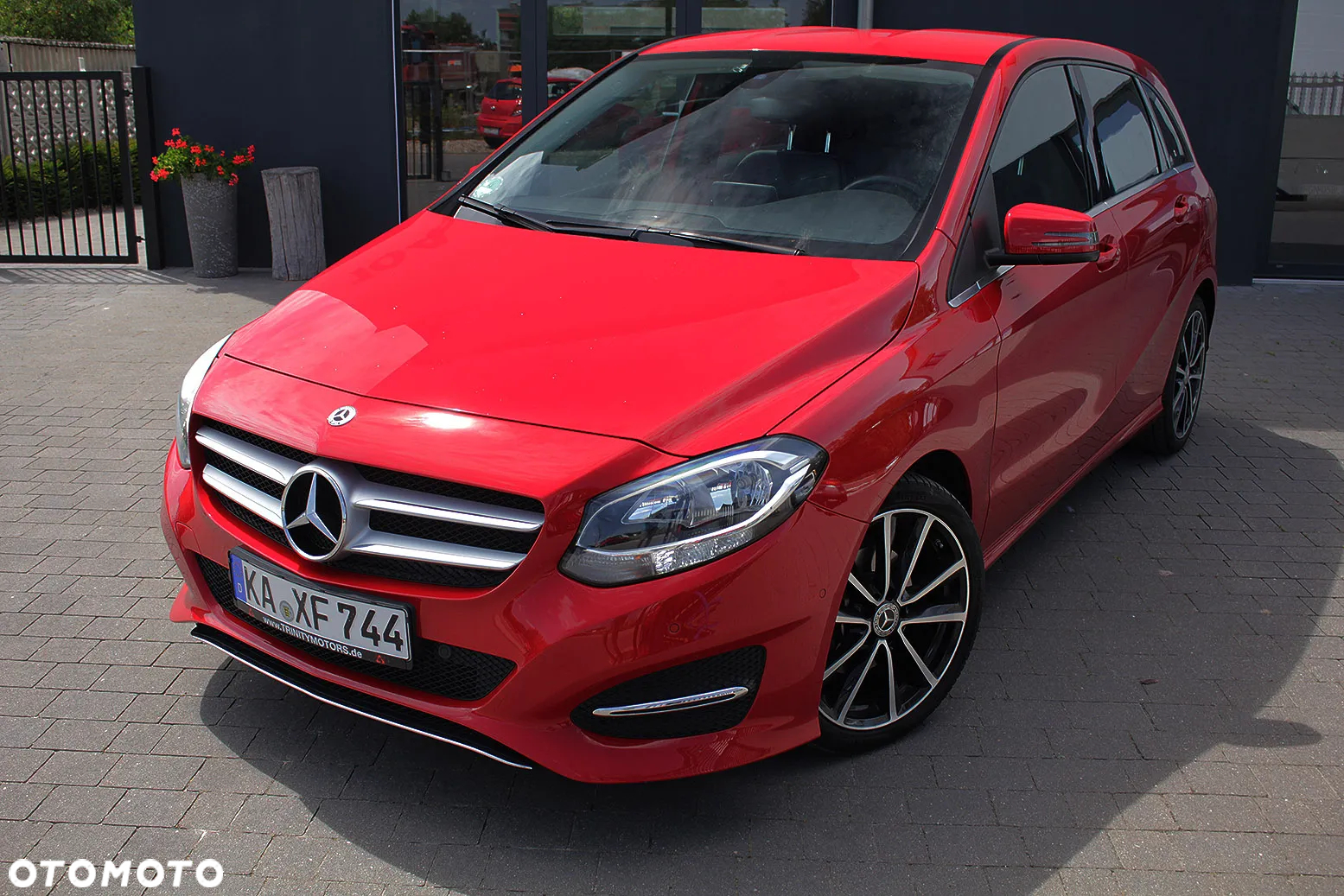 Mercedes-Benz Klasa B 180 (BlueEFFICIENCY) - 2