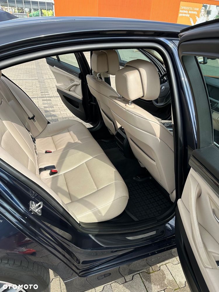 BMW Seria 5 520d - 15
