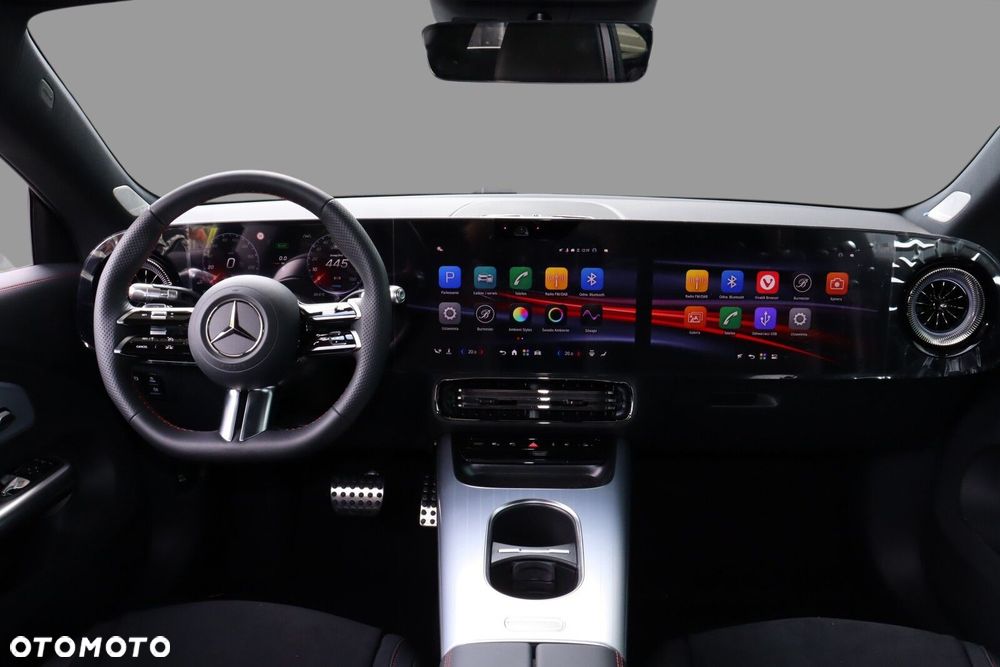 Mercedes-Benz CLA - 12