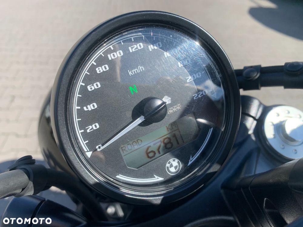 BMW R - 18