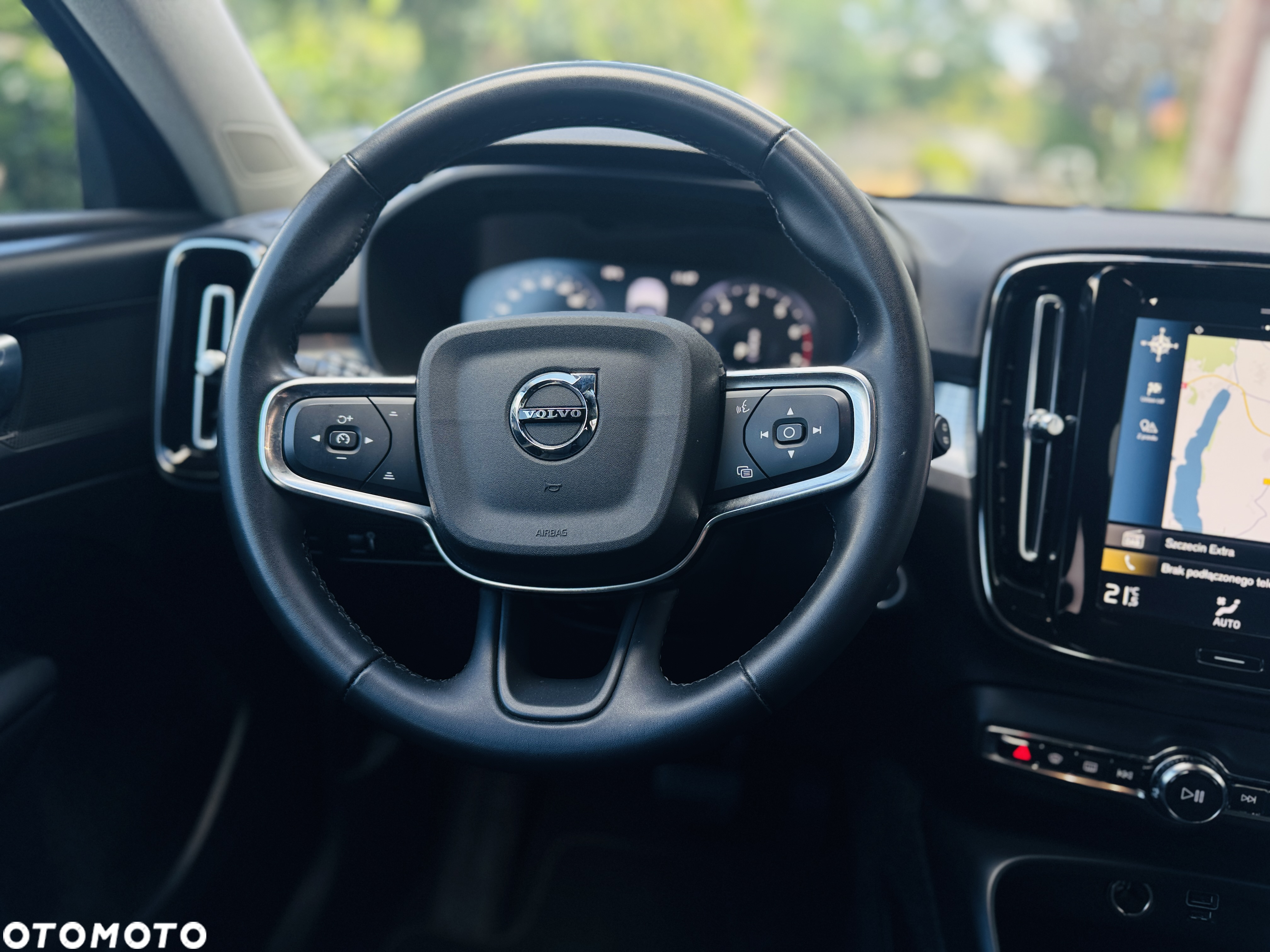 Volvo XC 40 T2 Plus Dark - 11