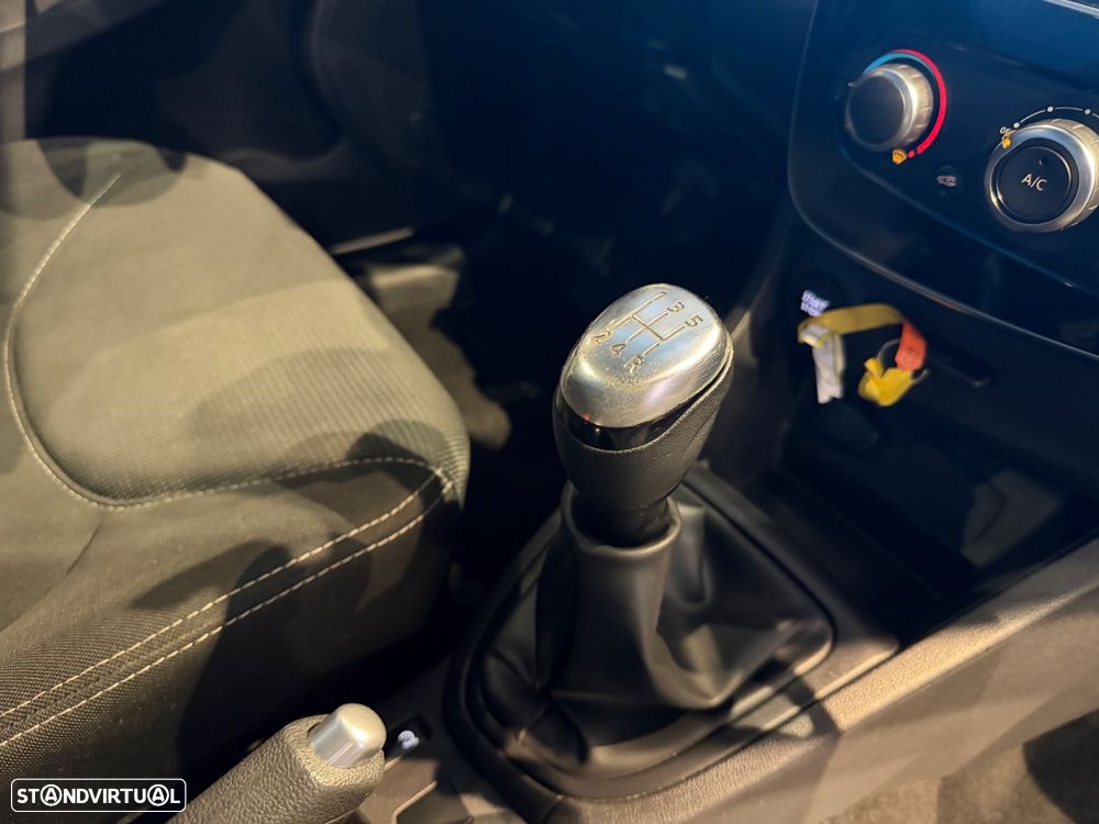 Renault Clio 1.5 dCi Limited EDition - 25