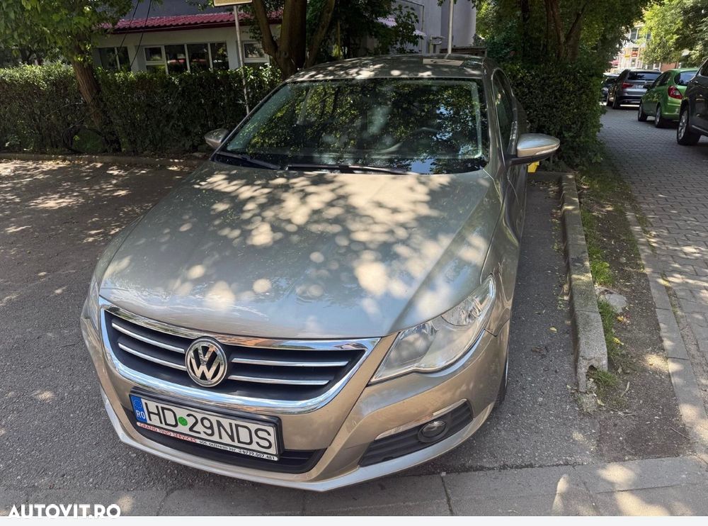 Volkswagen Passat 2.0TDI Comfortline DPF DSG - 4