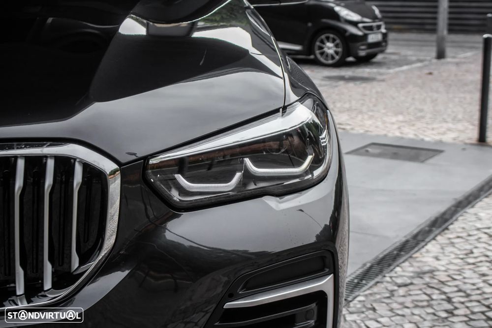 BMW X5 xDrive45e - 8