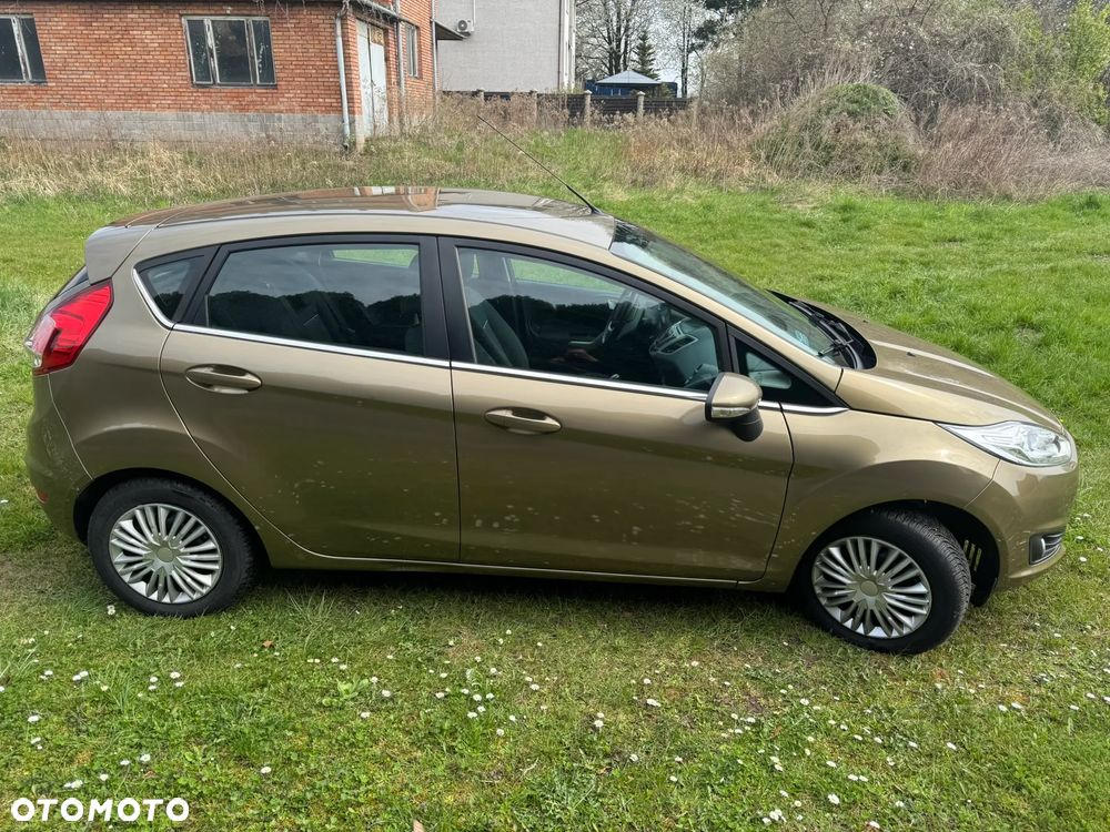 Ford Fiesta 1.25 Champions Edition - 4
