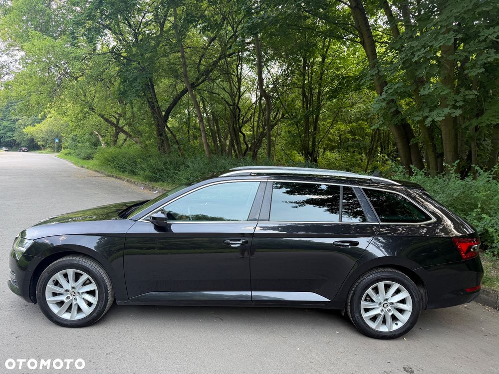 Skoda Superb 2.0 TDI SCR 4x4 Style DSG - 6