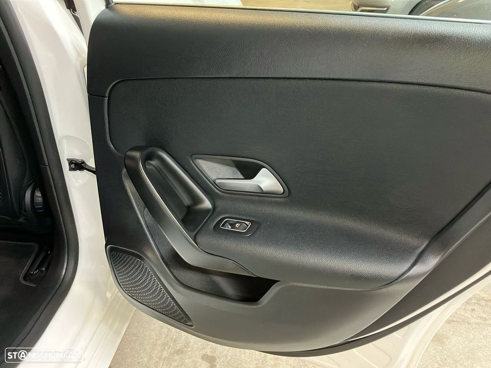 Mercedes-Benz A 250 - 24