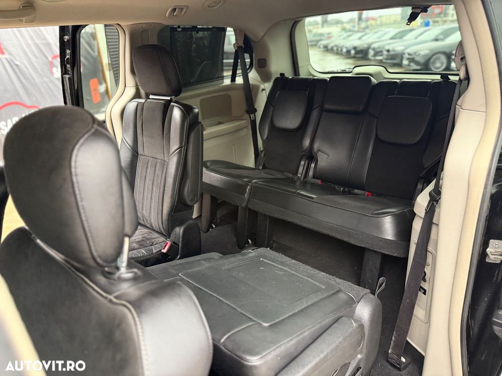 Lancia Voyager 2.8 Multijet 16v S - 14