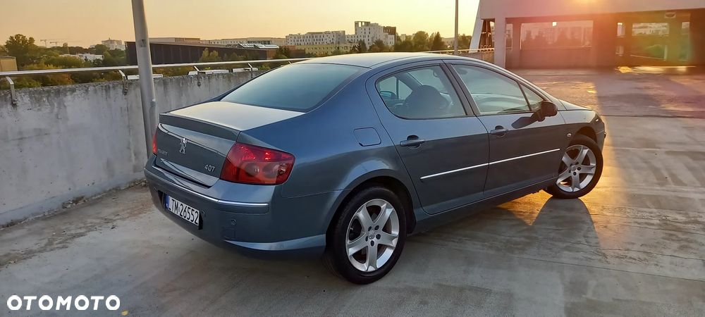 Peugeot 407 - 11