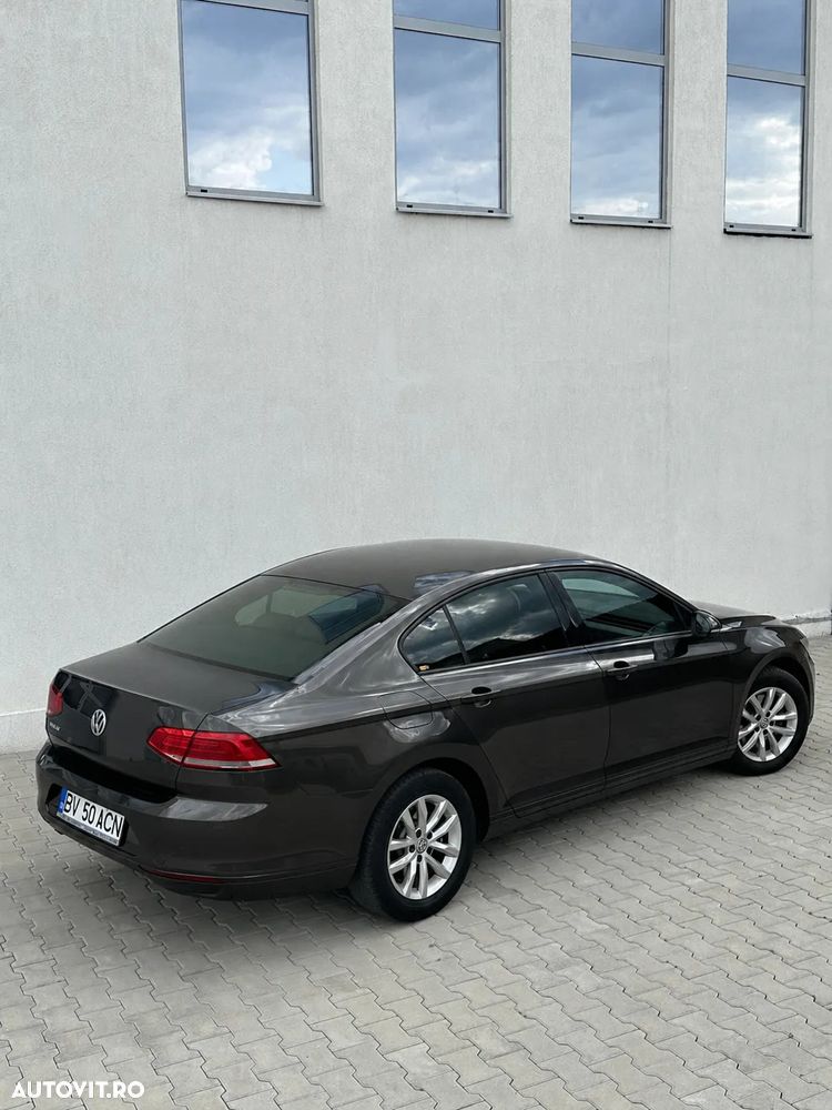 Volkswagen Passat 1.6 TDI Comfortline - 3