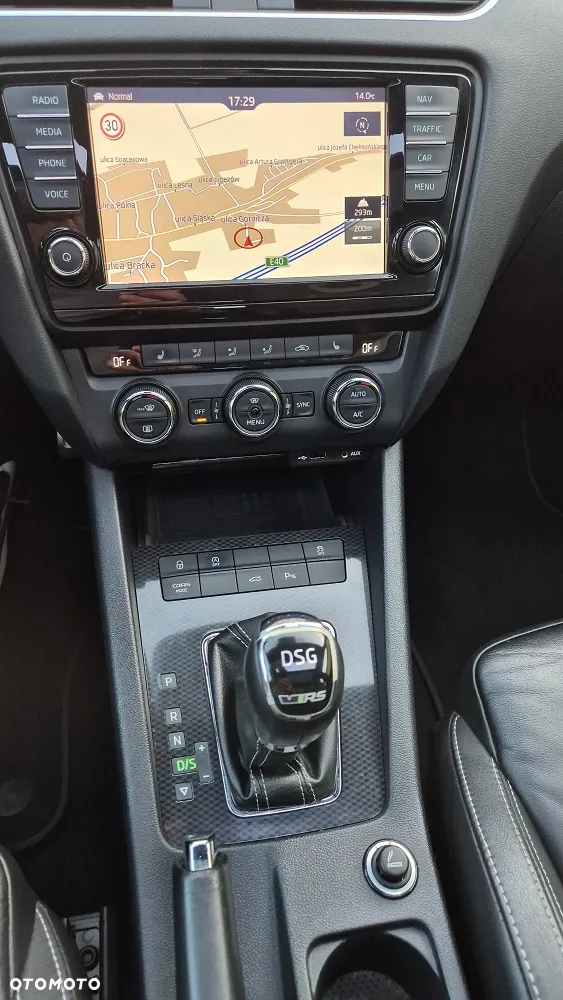 Skoda Octavia 2.0 TDI RS DSG - 19