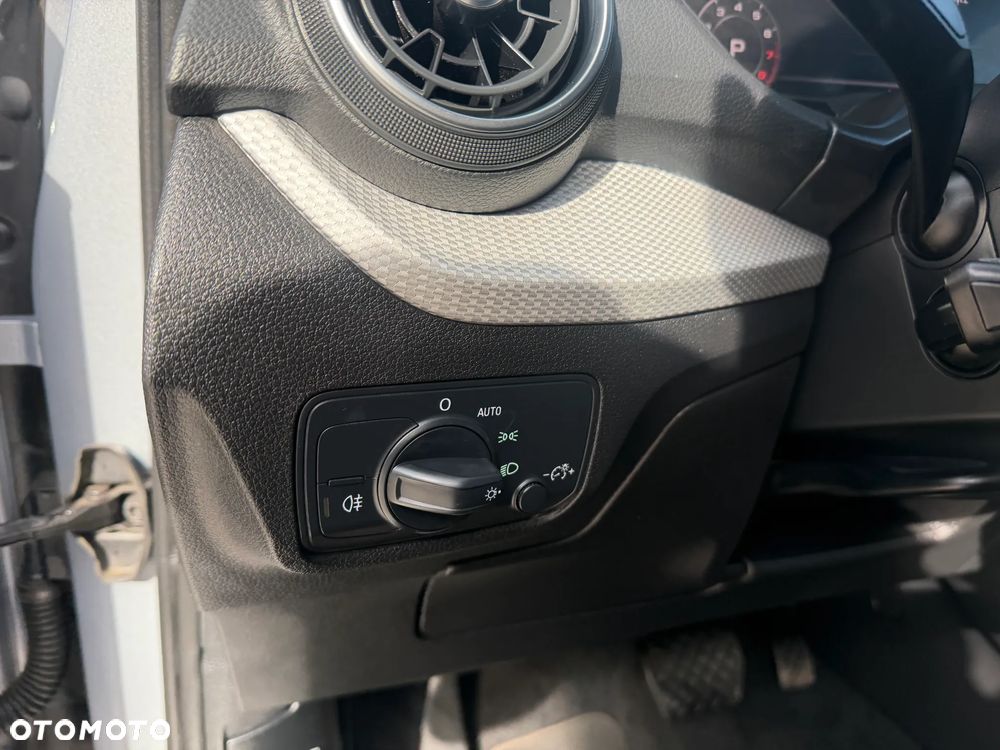 Audi Q2 35 TFSI S tronic - 18