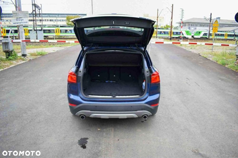 BMW X1 - 13