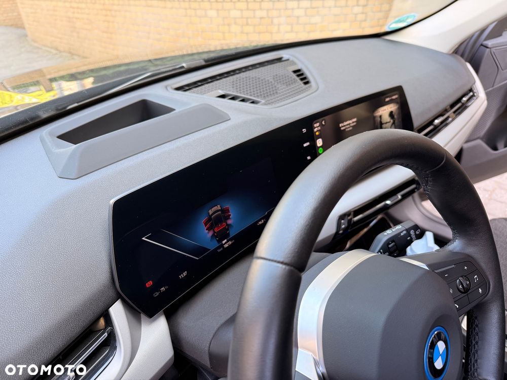 BMW iX1 eDrive20 - 15