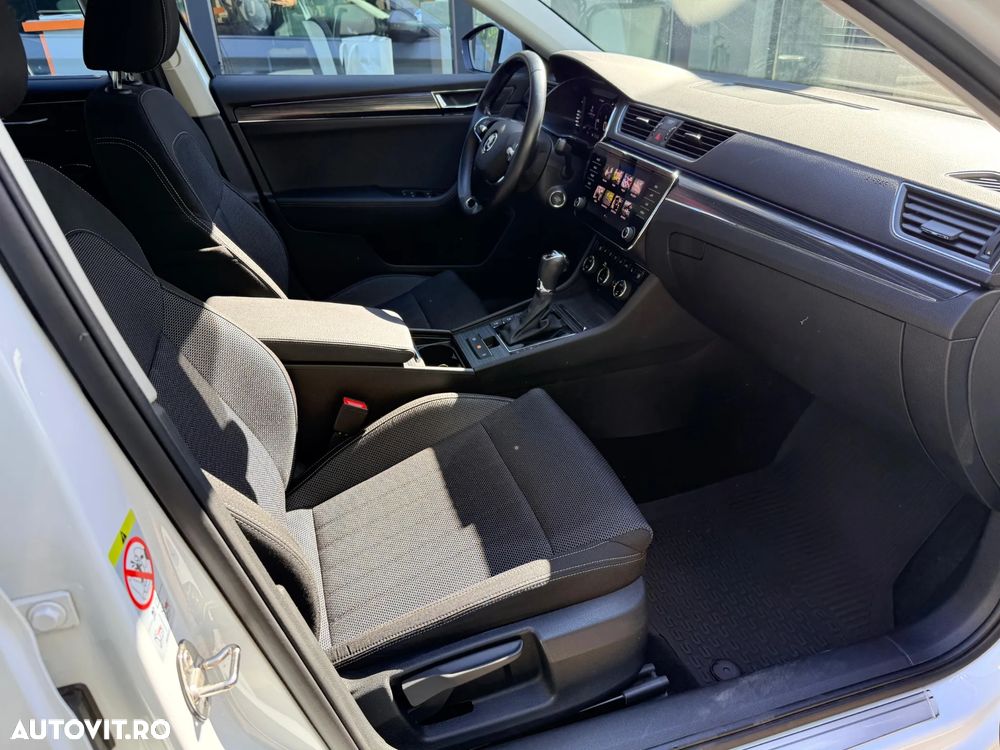 Skoda Superb 2.0 TDI DSG Style - 25