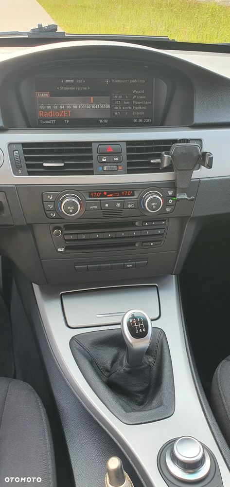 BMW Seria 3 318d - 10
