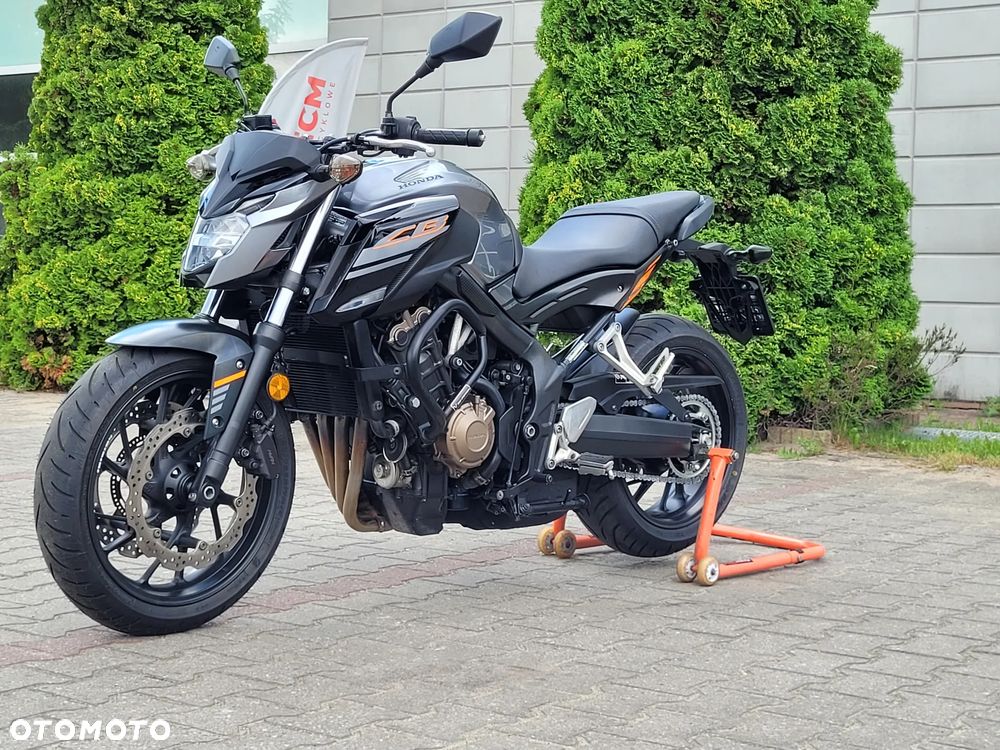 Honda CB - 11