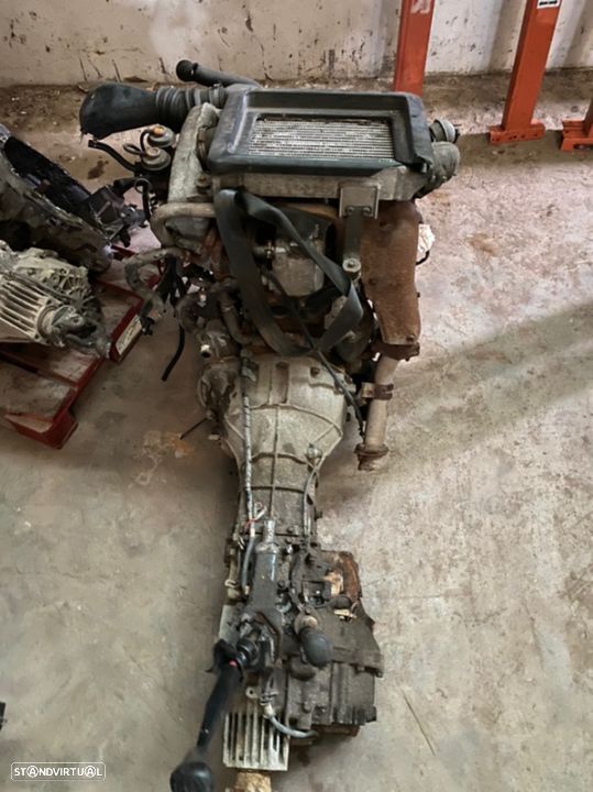 Motor Opel Monterey 3.1TD 4jg bomba mecânica - 1