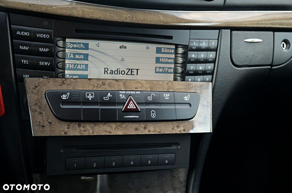 Mercedes-Benz Klasa E - 19