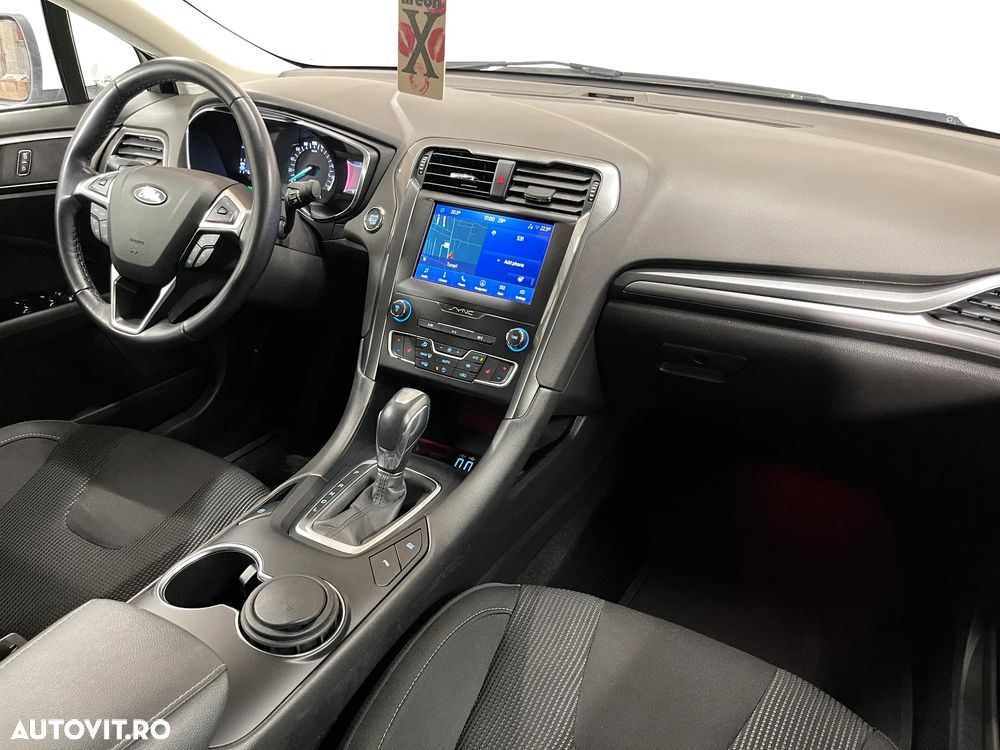 Ford Mondeo 2.0 HEV Titanium - 9