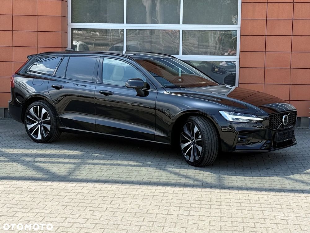 Volvo V60 B4 B Ultra Dark