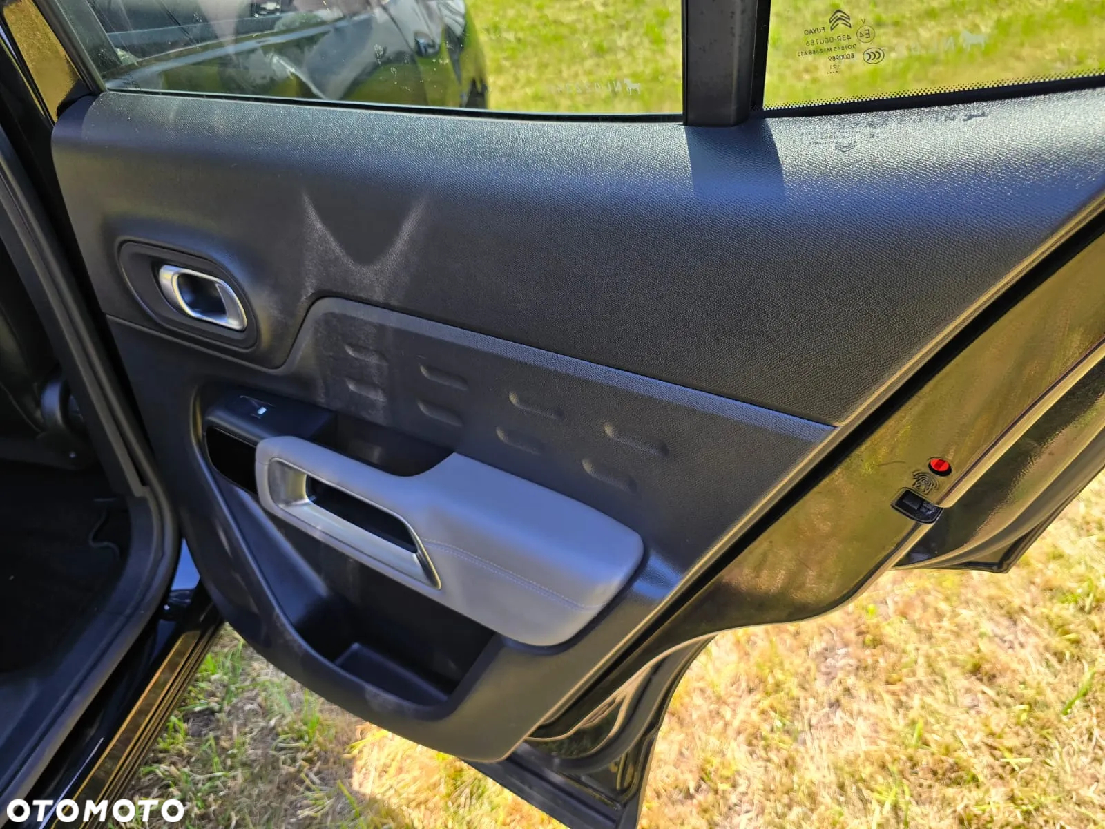 Citroën C5 Aircross Hybrid 225 e-EAT8 ë-SERIES - 19
