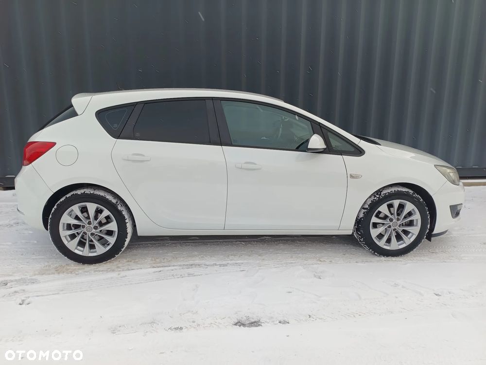 Opel Astra 1.4 ecoFLEX - 9