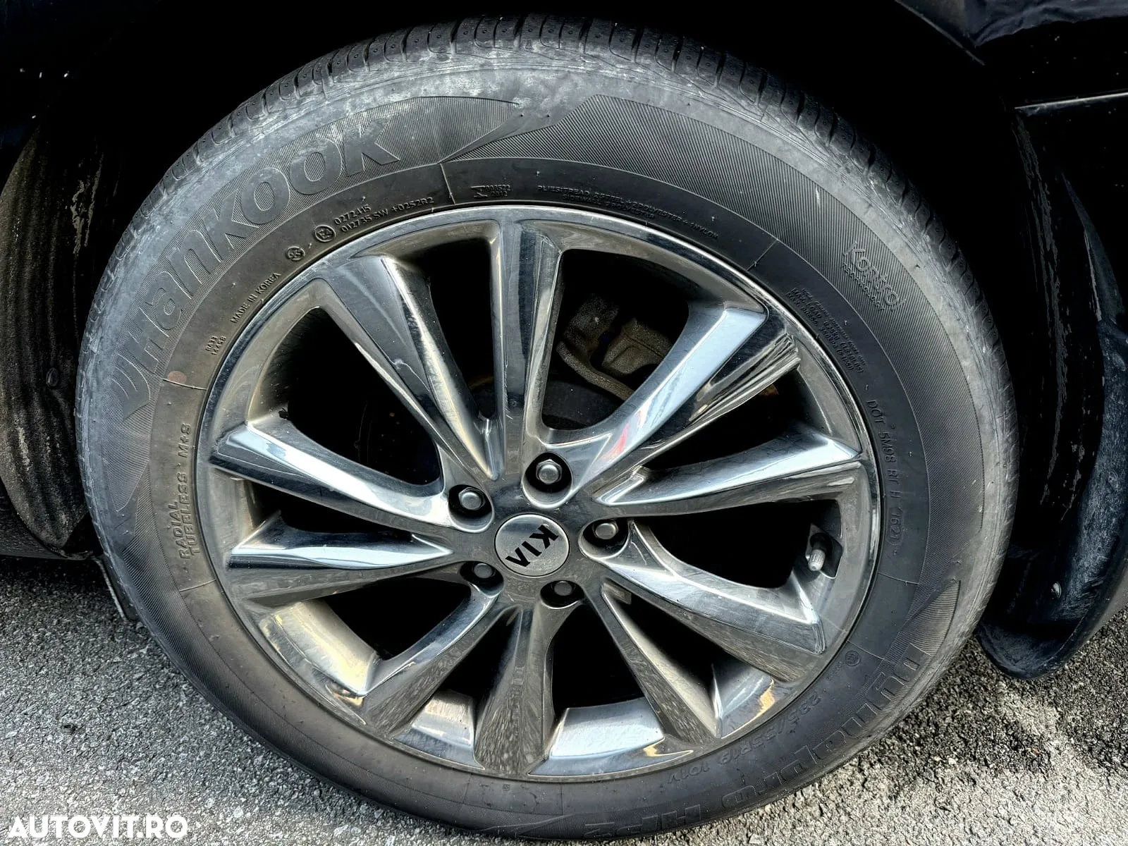 Kia Carnival - 27