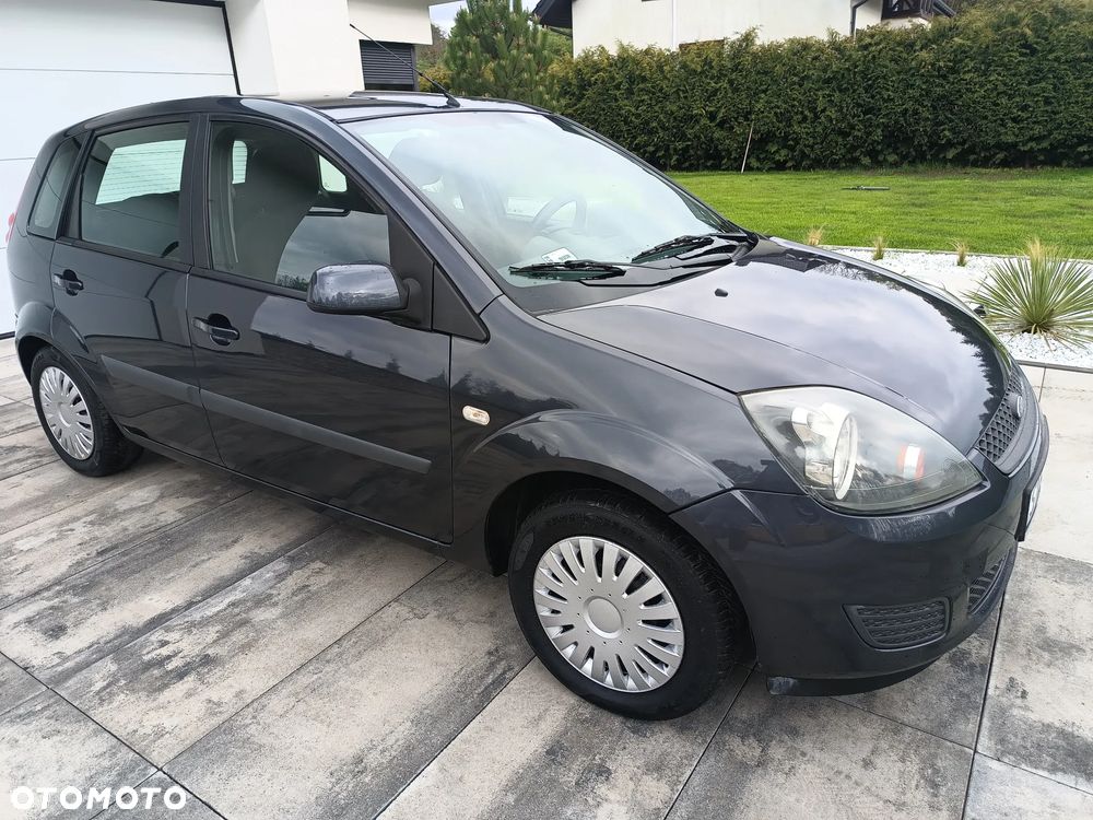 Ford Fiesta - 23