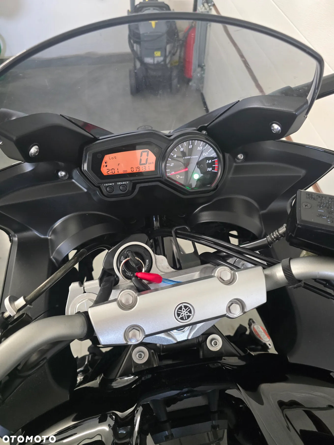 Yamaha FZ6 - 21