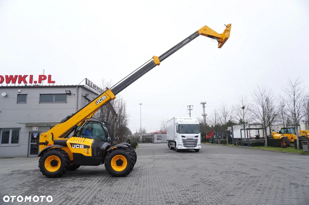 JCB 535-95 / 3,5 t / zasięg 9,5 m / joystick - 14