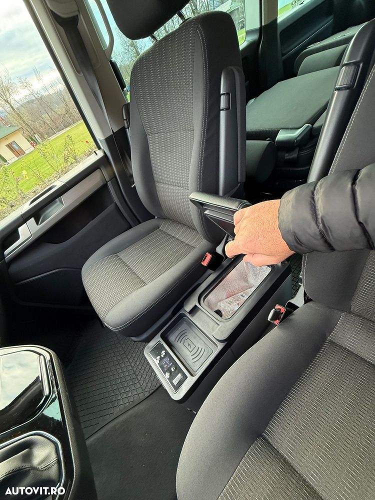 Volkswagen Multivan - 8