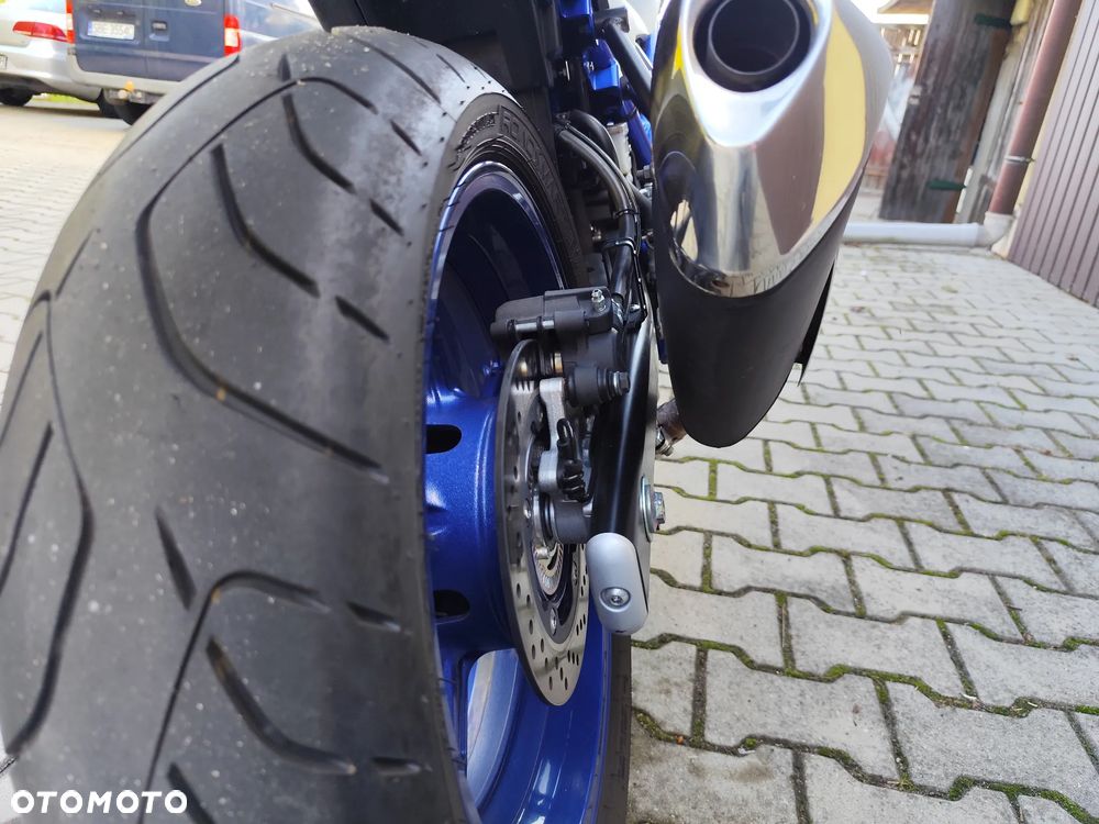 Suzuki SV - 16