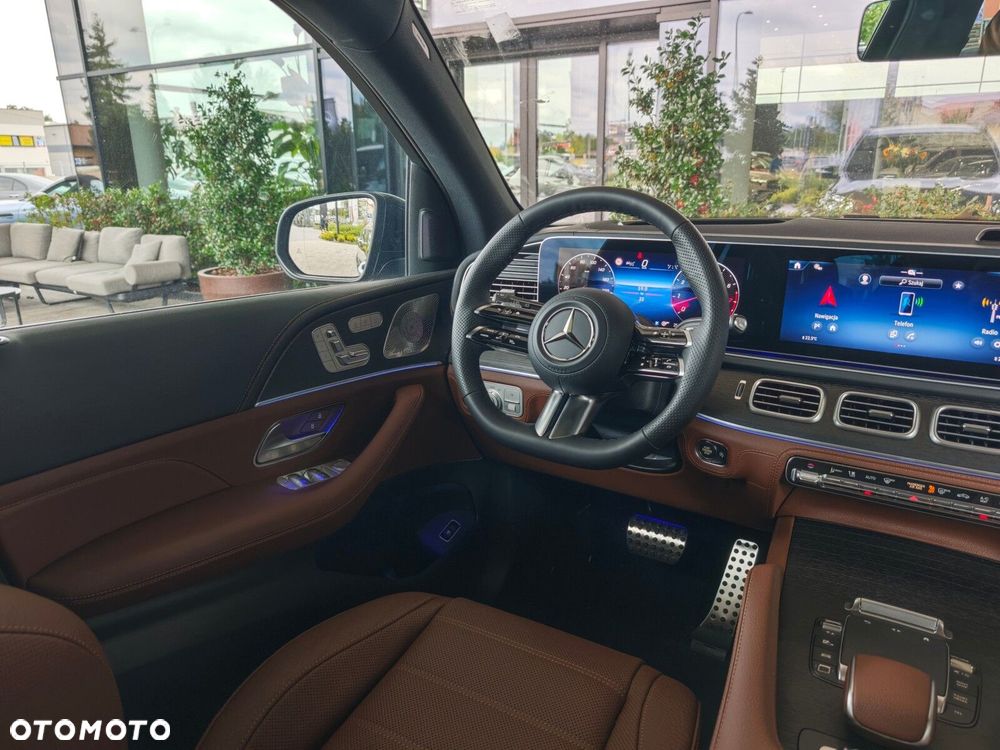 Mercedes-Benz GLS - 15