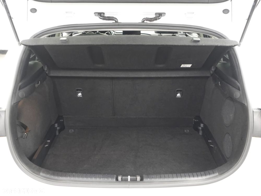 Kia Ceed 1.4 T-GDI OPF Platinum Edition - 24