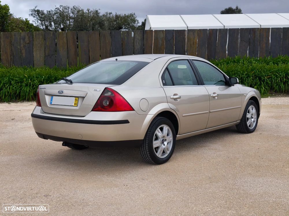 Ford Mondeo 2.0 TDCI Ghia Executive - 3