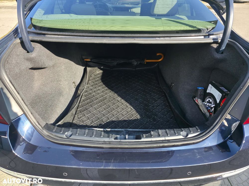 BMW Seria 5 530d xDrive Aut. Modern Line - 24