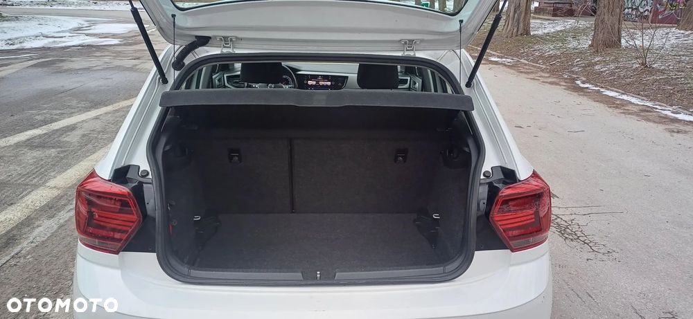 Volkswagen Polo 1.6 TDI SCR Comfortline - 12