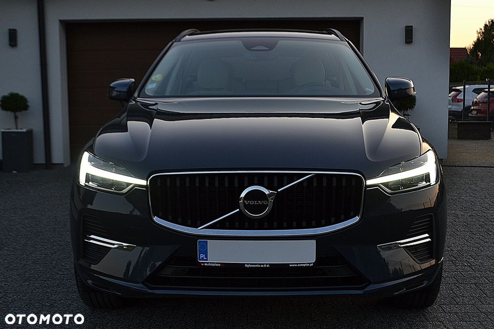 Volvo XC 60 B4 D Momentum - 2