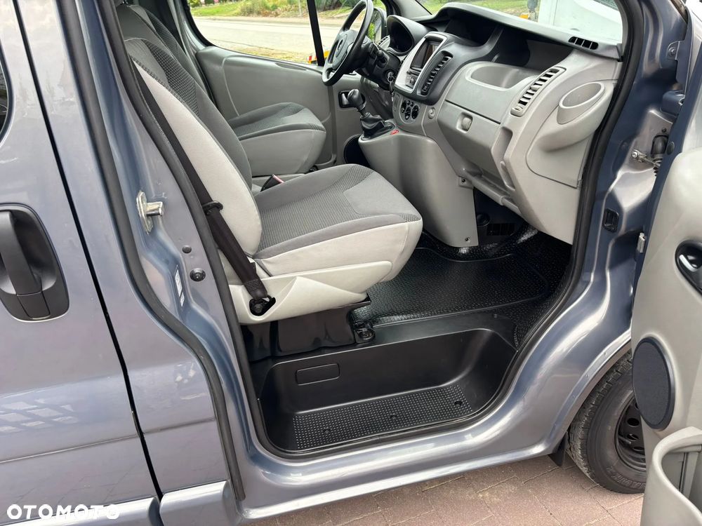 Opel Vivaro - 22
