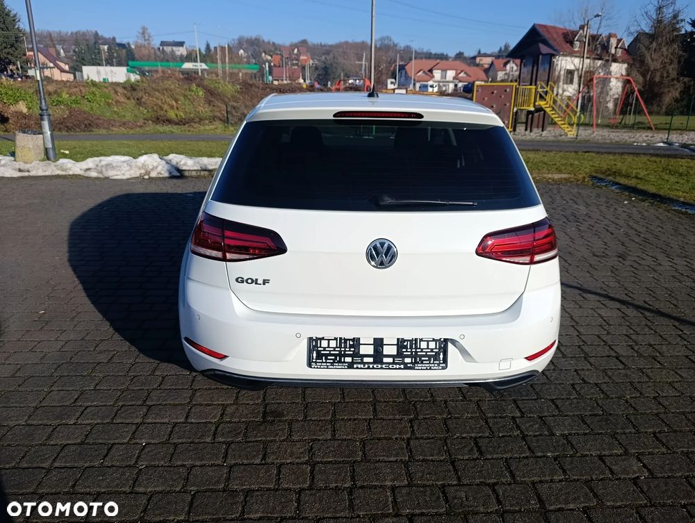 Volkswagen Golf 1.0 TSI BlueMotion Comfortline - 9