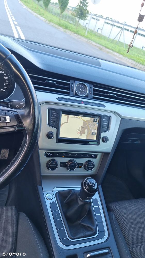 Volkswagen Passat 2.0 TDI BMT Comfortline - 12