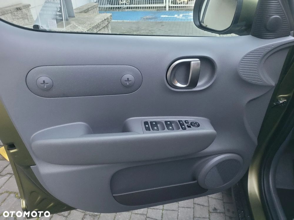 Hyundai Inster 49kWh Cross - 12