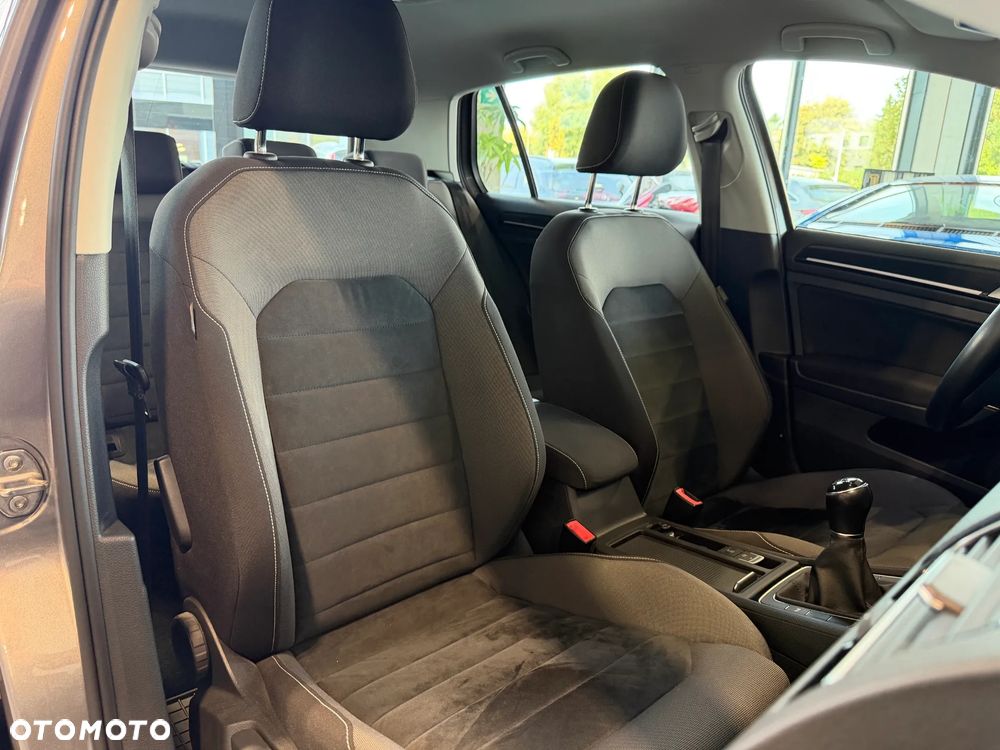 Volkswagen Golf 1.4 TSI BMT Comfortline - 22
